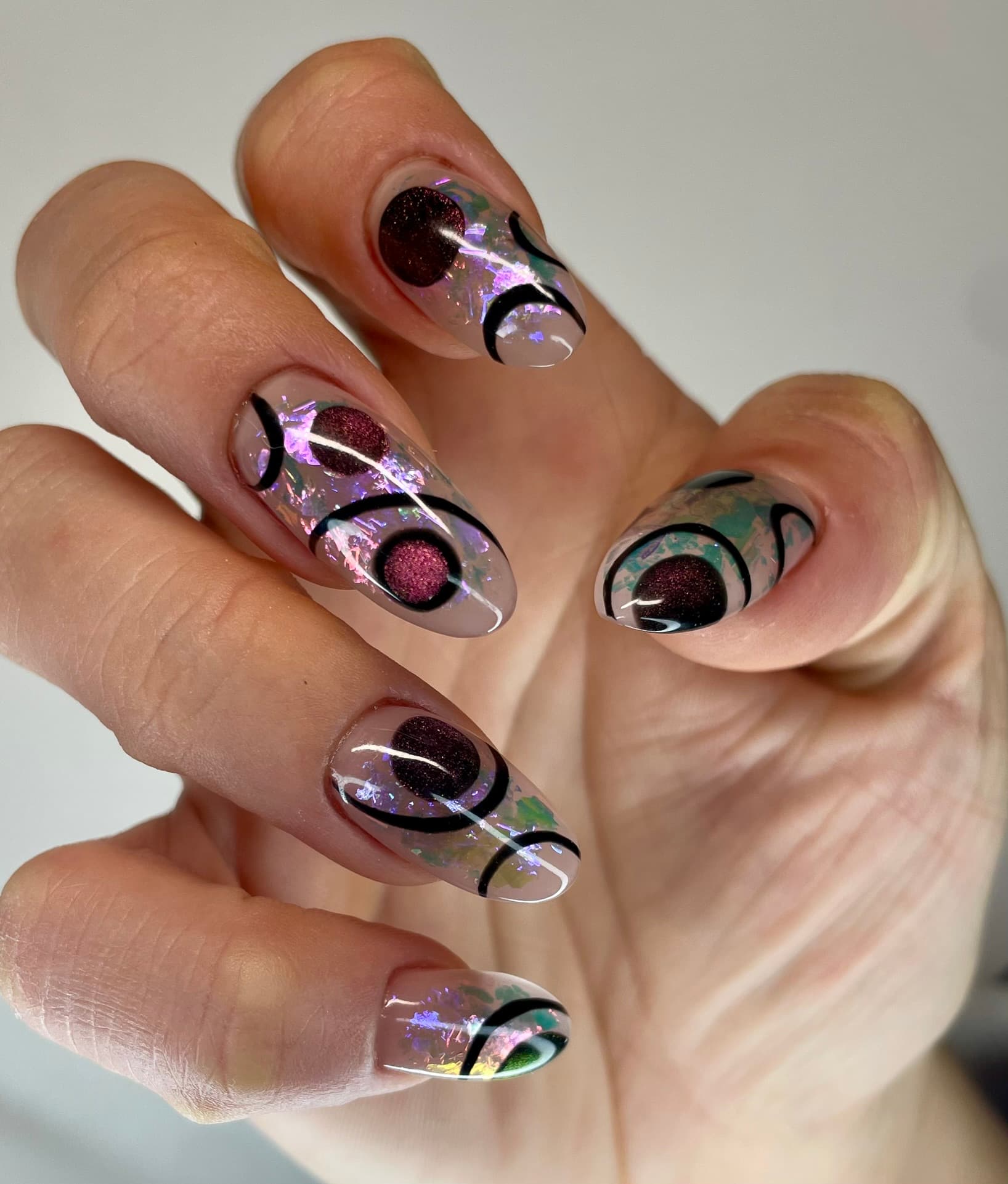 Abstraction chrome — Nail Art