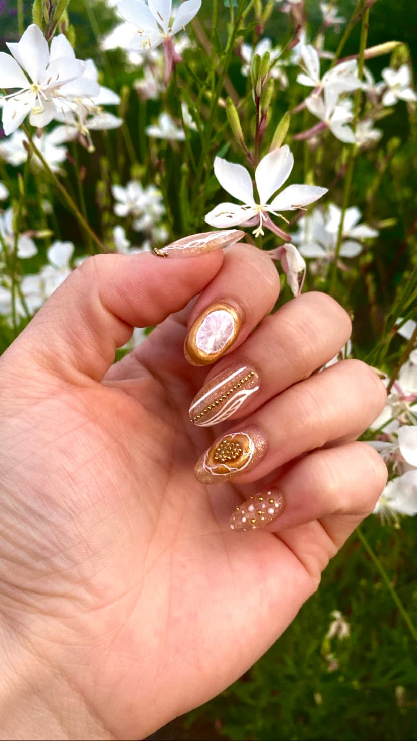 Or & dentelle — Nail Art